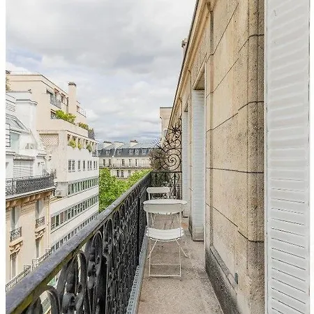 Rue Saint Didier Champs Elysees باريس