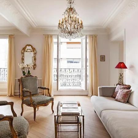 Rue Saint Didier Champs Elysees * باريس