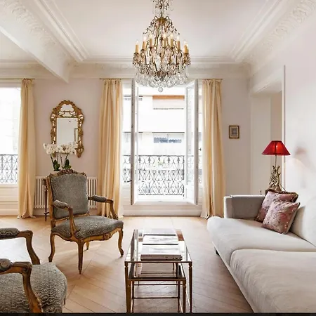 Rue Saint Didier Champs Elysees * باريس