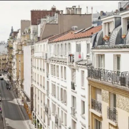 Rue Saint Didier Champs Elysees *